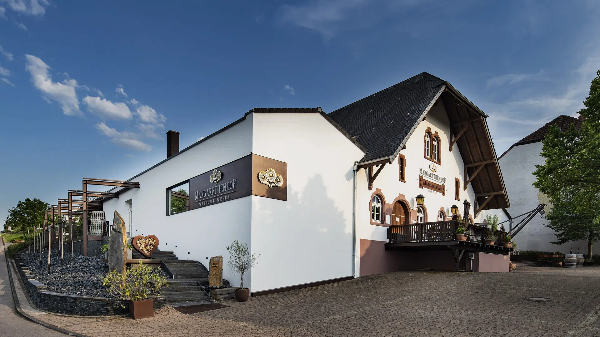 Das Gutsgebäude des Weinguts Margarethenhof in Ayl an der Saar